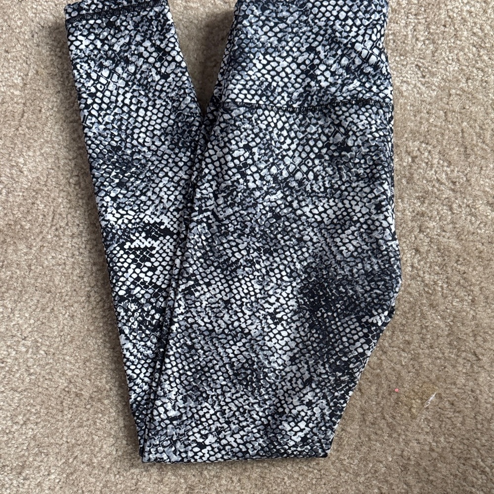 Balance Collection Monochrome Animal Print Leggings